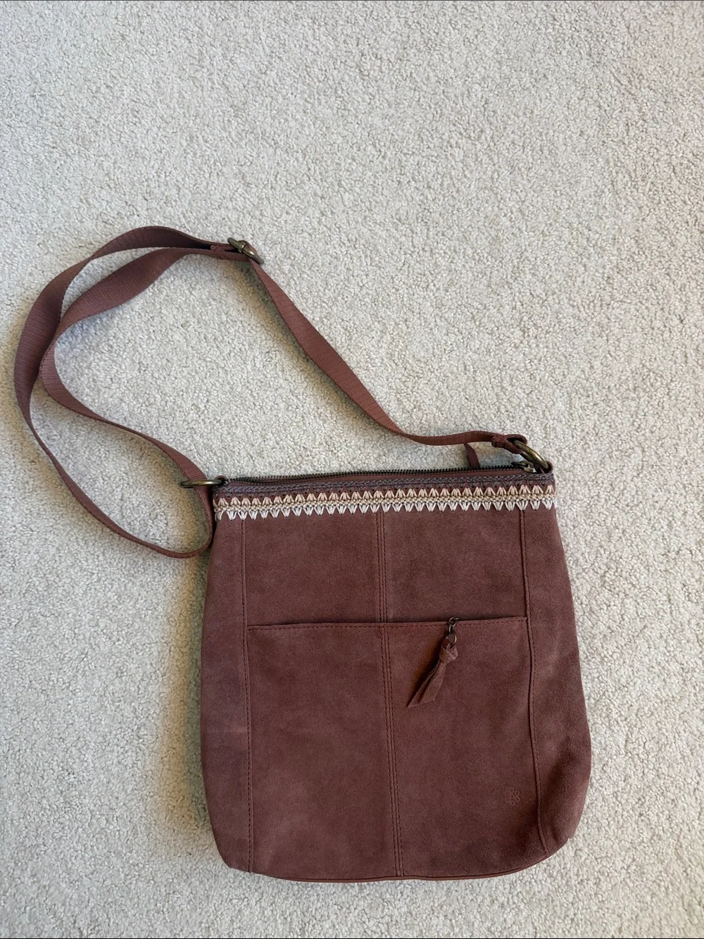 Like new “The Sak Lucia Crossbody” Women's Brown Suede Bag with Adjustable Strap